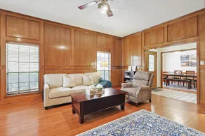 Tranquil 2 BR Haven w/patio - Image 2