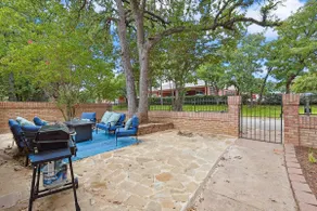 Tranquil 2 BR Haven w/patio - Image 4