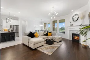 Family-friendly New Built Home Near Attractions - Image 2