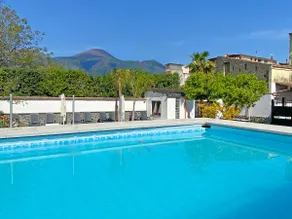 Terrace overlooking VESUVIUS/Pompeii - Image 2