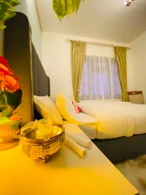 Spacious quiet 2BHK | 5 Min to Monkey Temple - Image 5
