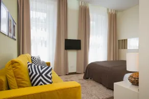 Classic Apartment with 1 Bedroom - Image 4