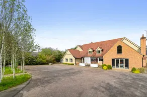 The Big Escape - pet friendly, indoor pool & games - Image 2