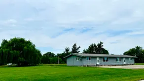 Quaint Country Apartment - Image 2