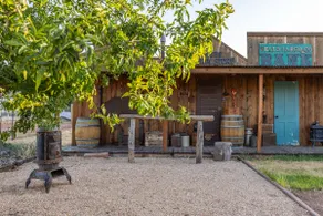 Guesthouse, Leeds UT near Zion NP - Image 4