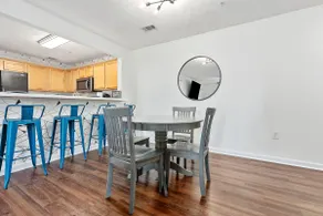 New AU Oasis 2 Mins to Downtown & Stadium Sleeps10 - Image 5