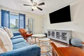 New AU Oasis 2 Mins to Downtown & Stadium Sleeps10 - Image 2
