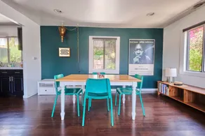 LA hideaway with outdoor space and parking! - Image 3