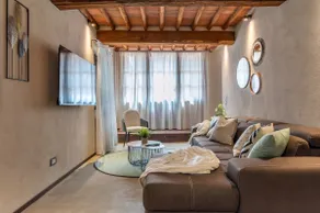 Villa Rosa: hot tub, garden, 15 min. to Siena - Image 3