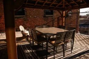 Luxurious Historic Downtown Loft Apartment - Image 4