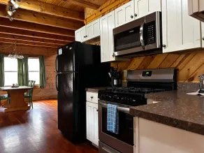 Cozy Cabin your pet friendly mountain escape - Image 5