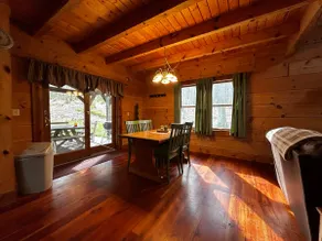 Cozy Cabin your pet friendly mountain escape - Image 2