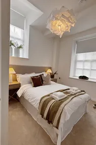 Central Todmorden 2 Bed Apt - Image 3