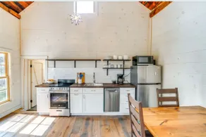 Catskills Cabin on 100 Wooded Acres, Private Lake - Image 5