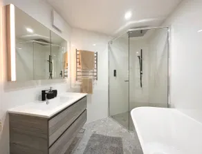 Full Circle 2 bedroom Heated Floor Garden View - Image 4