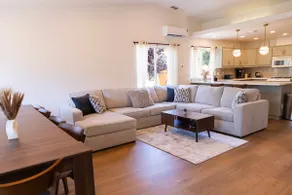 Shasta Lake Gorgeous Home w/ Hot Tub/BBQ/Ping-Pong - Image 3