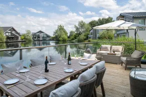 The Duck House | Dog-Friendly Lakehouse + Hot Tub - Image 2