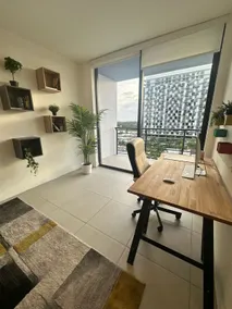 Skyline Doral Apartment - Image 2