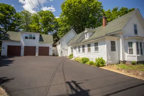 Downtown Meredith Farmhouse - Image 2