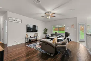Rustic Retreat - Image 5