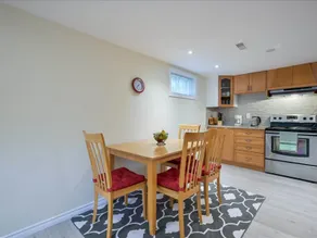Bright & Modern 1 bedroom unit! - Image 4