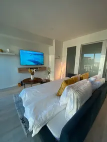 Toronto FIFA venue Condo near BMO W/Free Parking - Image 3
