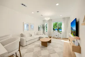 Jennie | Elegant Luxury Home in Irvine - Image 3