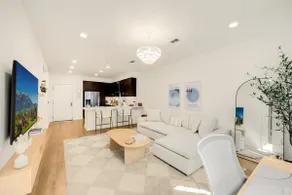 Jennie | Elegant Luxury Home in Irvine - Image 4