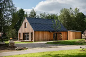 Exclusive wooden building - Spring - Image 5