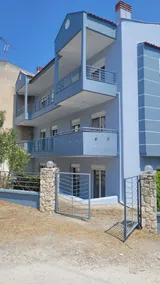 Blue Sky Apartments 3 - Image 3