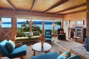 The Little Red Beach House - Image 4
