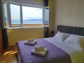 Apartman Yuriel - Sea View - Image 2
