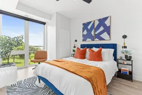 Queen BR | Balcony | Gym | 10 Min to DT & Stadium - Image 2