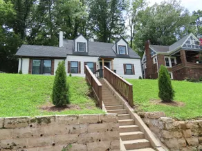 Pickleball Dream House in Crestwood - Image 3