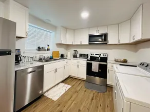 Western Suite • Pets• 2 Queen Beds • I-84 • Nampa - Image 5