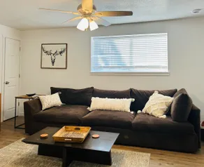 Western Suite • Pets• 2 Queen Beds • I-84 • Nampa - Image 3