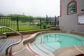 Spacious 1st Floor Attitash Unit, Resort Amenities - Image 5