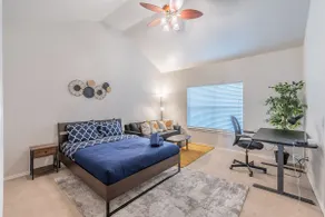 Cozy Retreat in Frisco/Little Elm|Pet Friendly - Image 2