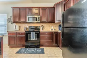 Cozy Retreat in Frisco/Little Elm|Pet Friendly - Image 5