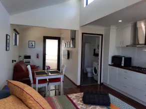 Cosy retreat centrally located - Image 3