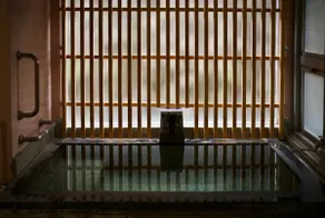 10-minute walk from Ito Station | Accommodates up to 30 people | Entire building rental | Hot spring baths fed by a source spring | BBQ | Pets allowed - Image 2