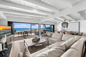 Beautiful Beachfront Getaway STR24-0030 - Image 3