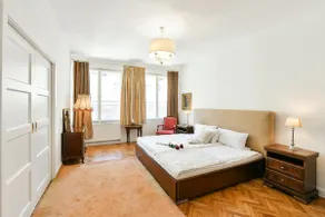 Luxury 3bedroom 2baths Apartment by OldTown Square - Image 2