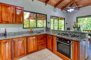 Jungle Villa, close to the beach - Image 3