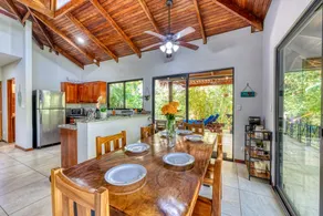 Jungle Villa, close to the beach - Image 5