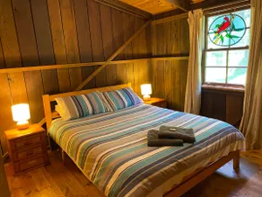 Tranquil Rustic Log Cottage - self-contained - Image 3