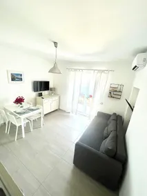 apartment with a view of the castle - Image 4
