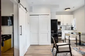 Modern Haven in Little Village - Image 4