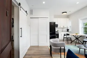 The Chicago Cozy Brick Retreat - Image 3