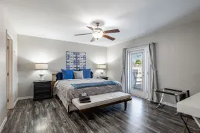 Roma at Melrose | 3BR with Private Yard & Games - Image 3